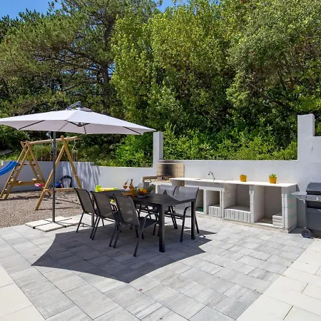 Pinnidae By Interhome