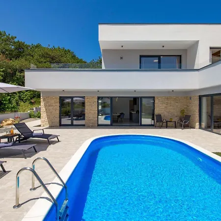 Pinnidae By Interhome Villa *