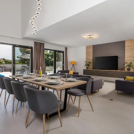 Pinnidae By Interhome Villa *