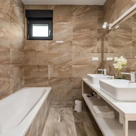 Pinnidae By Interhome Villa