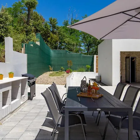 Pinnidae By Interhome Villa