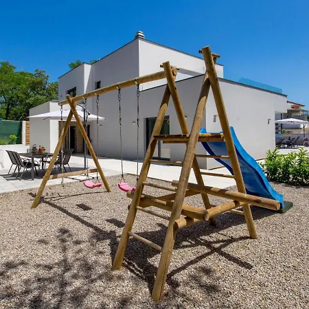 Pinnidae By Interhome Villa