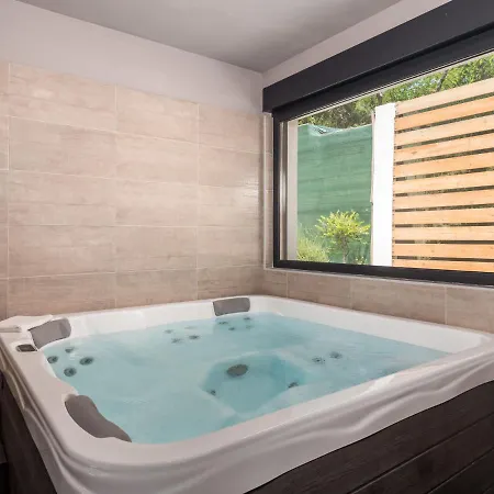 Pinnidae By Interhome Villa *