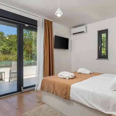 Pinnidae By Interhome לופאר