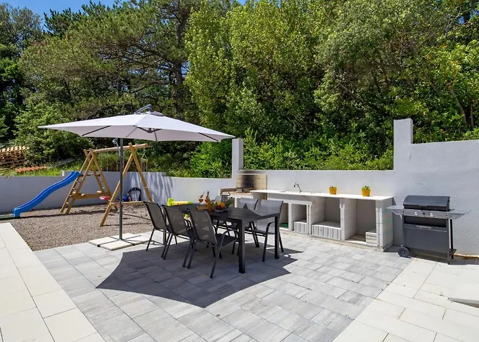 Pinnidae By Interhome