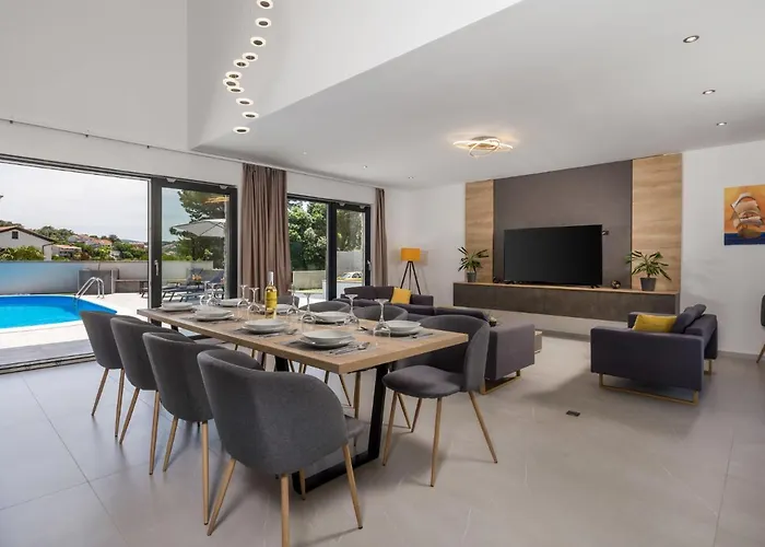 Pinnidae By Interhome Villa *