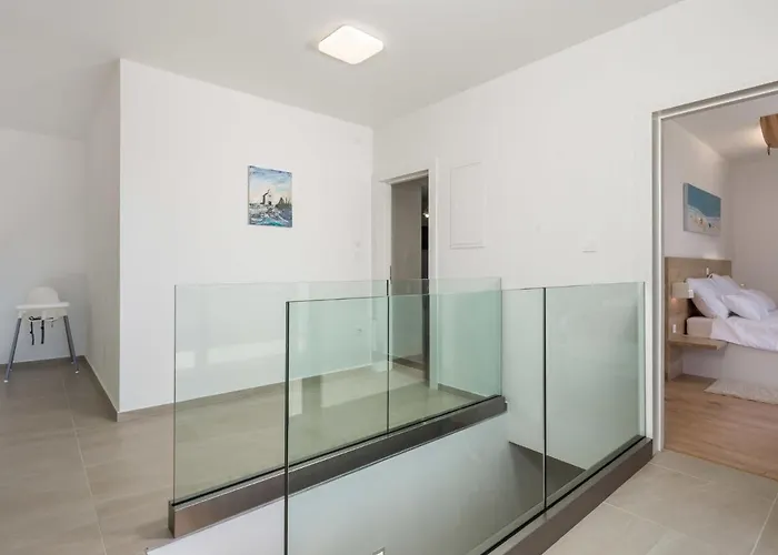 Villa Pinnidae By Interhome Lopar