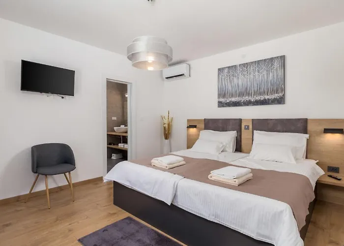 Villa Pinnidae By Interhome Lopar