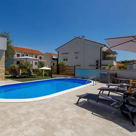 Pinnidae By Interhome Villa